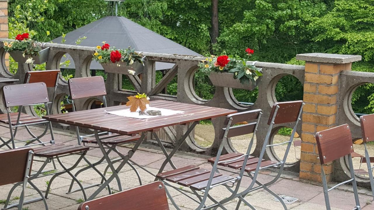 Hotel Kreuzbergbaude Beim Berzdorfer See Mit Wohlfuehl Sauna Markersdorf المظهر الخارجي الصورة